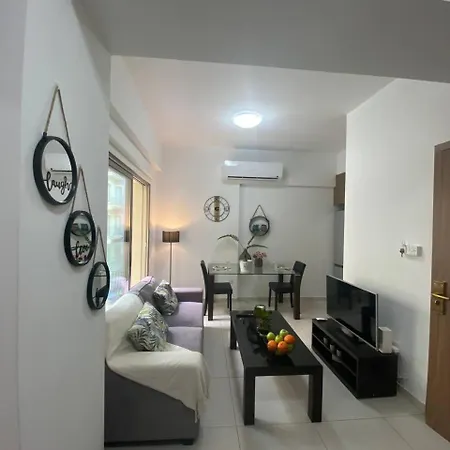 Ntg Center 1 Apartment Larnaca