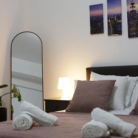 Apartment Ntg Center 1 *