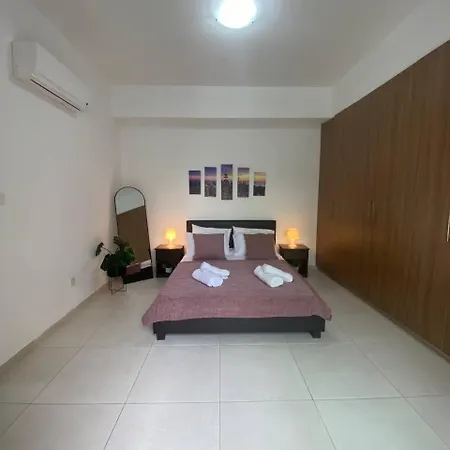 Apartment Ntg Center 1 Larnaca